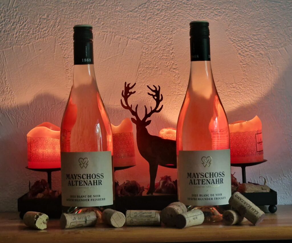 2025er Blanc de Noir Spätburgunder trocken und 2025er Blanc de Noir Spätburgunder feinherb